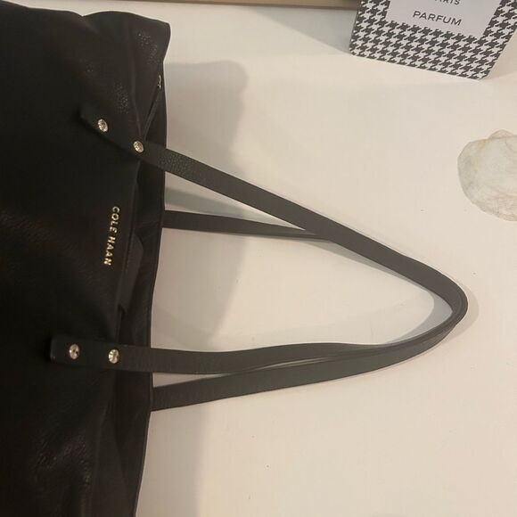 Cole Haan Luxe Black Pebbled Leather Tote Timeless Everyday Shoulder Bag - Picture 7 of 11